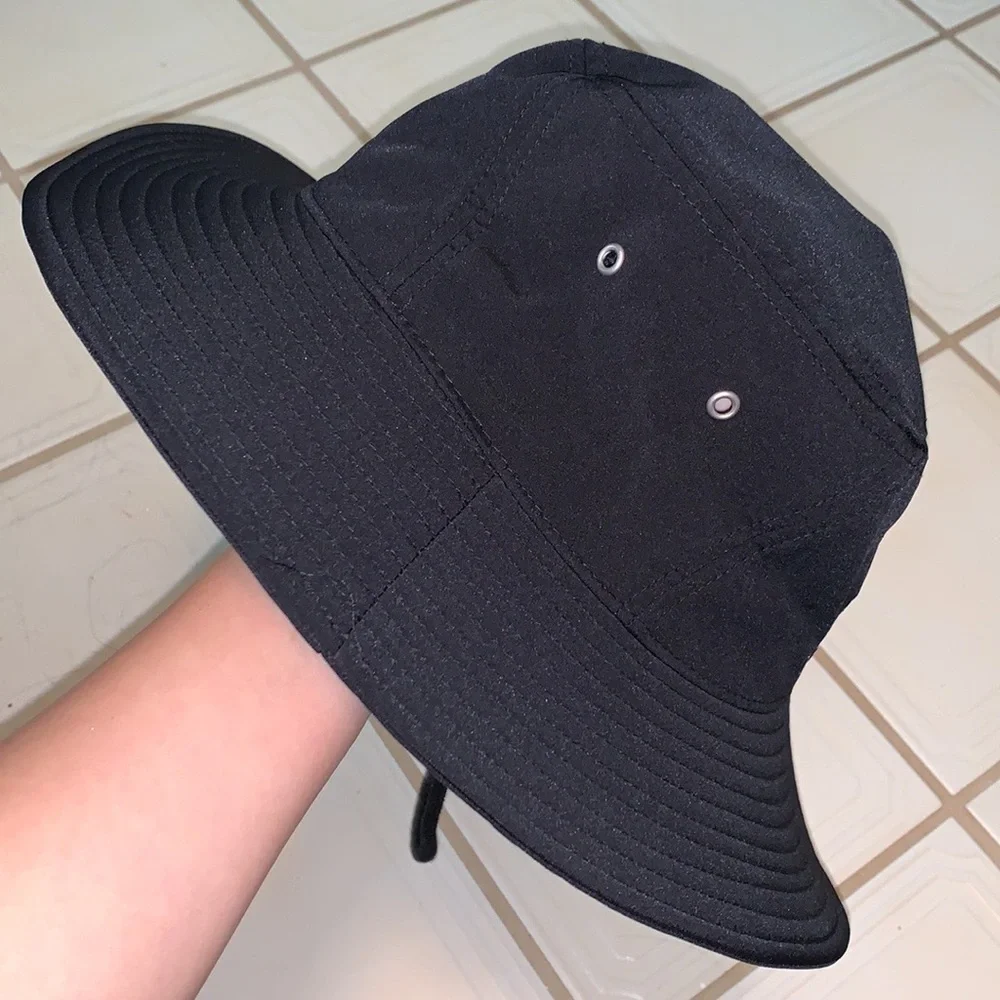 Adidas bucket hat